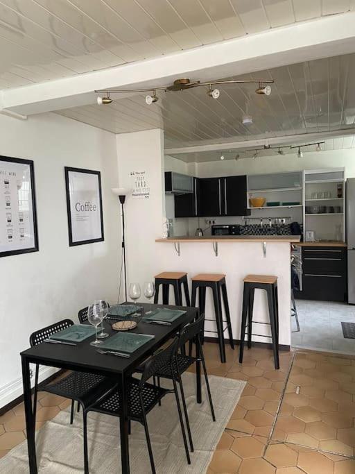 Ancienne Maison De Ville Spacieuse Pour 7 Pers 索特维尔鲁昂 外观 照片